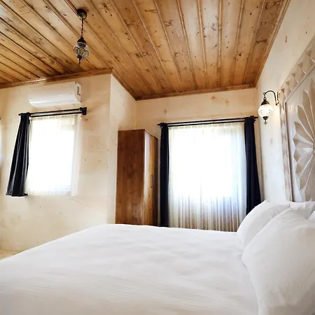 Отель Rocca Stone House