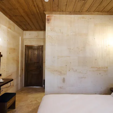 Rocca Stone House *