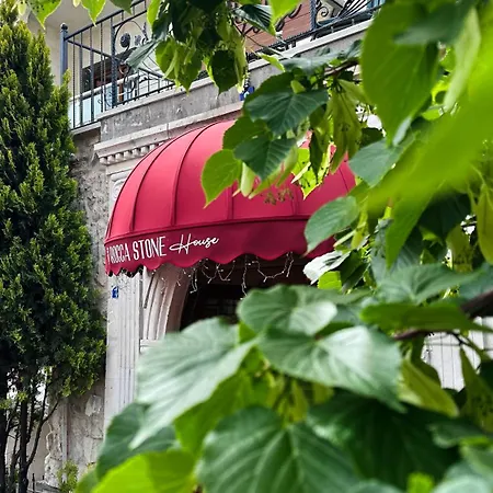 Rocca Stone House 酒店