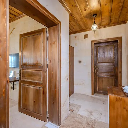 Rocca Stone House *