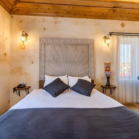 Rocca Stone House Hotel