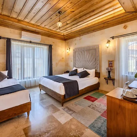 Rocca Stone House *