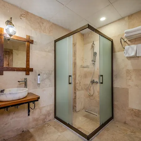 Rocca Stone House Hotel