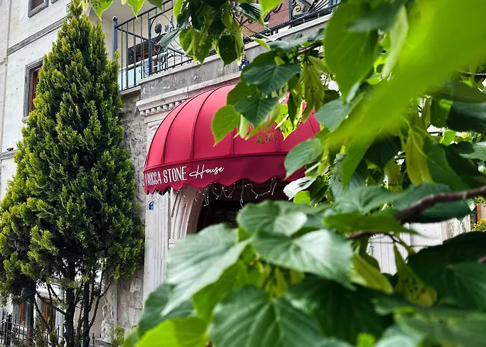 Rocca Stone House Hotel